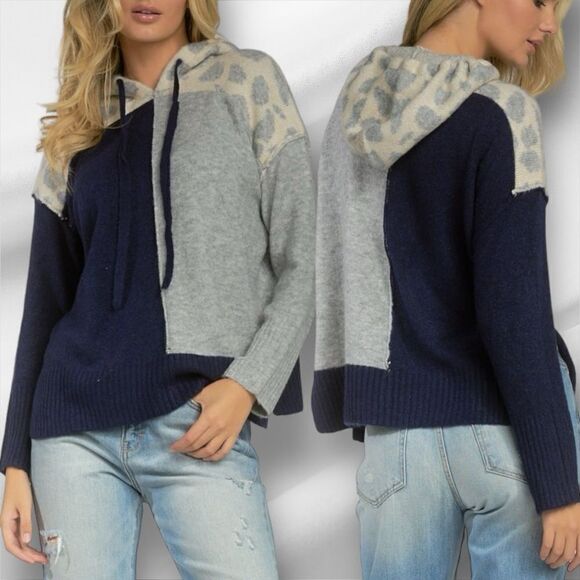 ELAN Women’s Solid & Printed Sweater Knit Color Block Hoodie in the Size Large - Picture 4 of 14